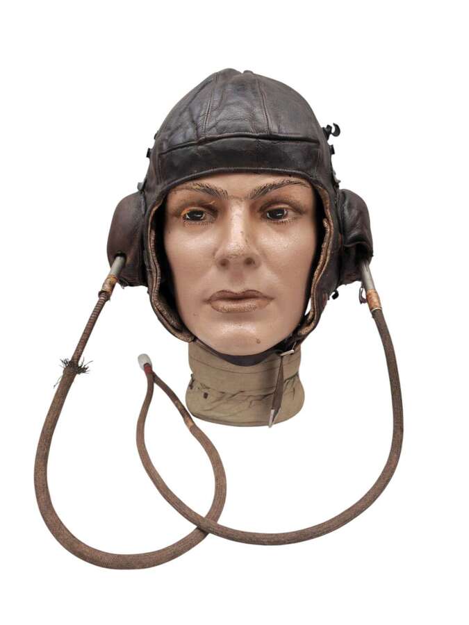 WW2 RAF B-type flying helmet Sz3 & MKIV goggles guide plates