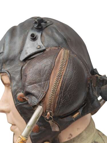WW2 RAF B-type flying helmet Sz3 & MKIV goggles guide plates