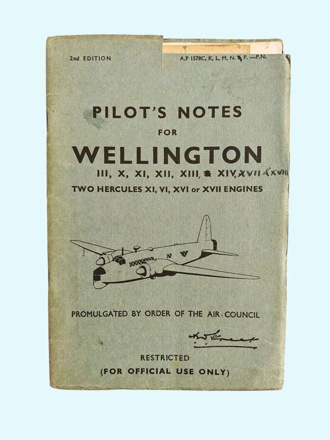 WW2 RAF WELLINGTON III - XVIII PILOT'S NOTES - /44 dated