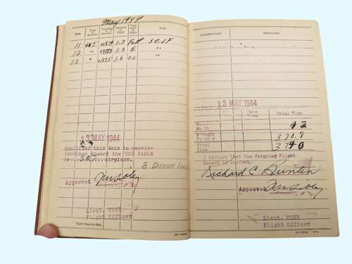 WW2 USN Logbook grouping - LT. R.C. BUNTEN - CARRIER PILOT