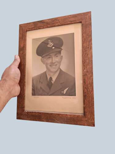WW2 RAF - Tunic & Log book grouping - Flt/Lt G.A. Archer - Navigator
